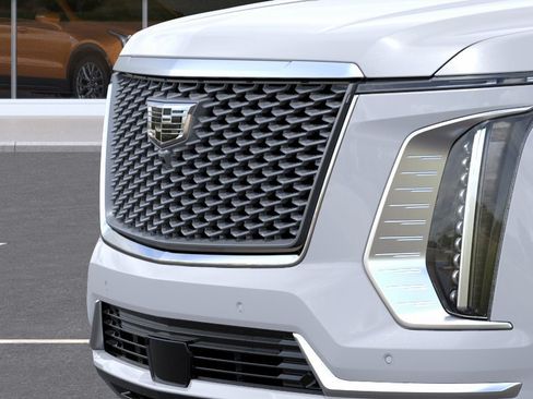 New 2026 Cadillac Escalade Platinum Luxury w/ LPO, Radiant Package AWD/4WD image 13