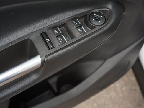 Used 2018 Ford Escape Titanium AWD/4WD image 17