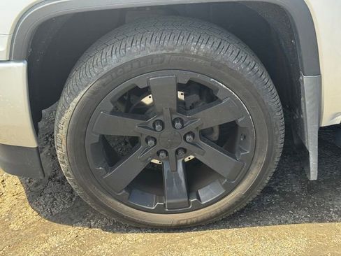 Used 2018 GMC Sierra 1500 Denali AWD/4WD image 10