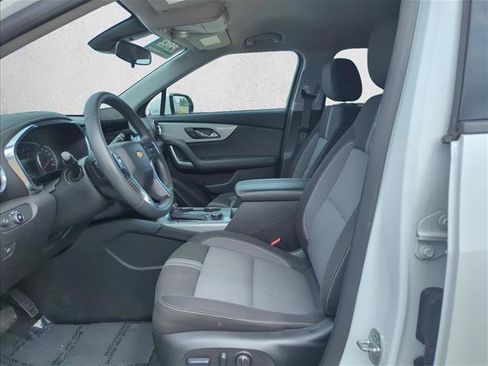 Used 2025 Chevrolet Blazer LT FWD image 15