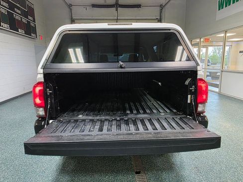 Used 2020 Toyota Tacoma SR image 21