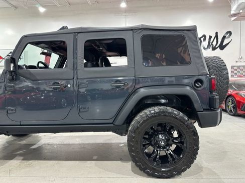 Used 2016 Jeep Wrangler Unlimited Sport image 7