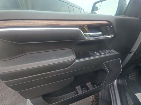 Used 2024 GMC Sierra 1500 Elevation image 14