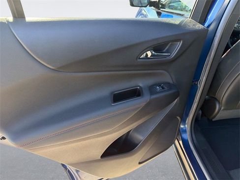 Used 2022 Chevrolet Equinox RS w/ RS Leather Package image 14