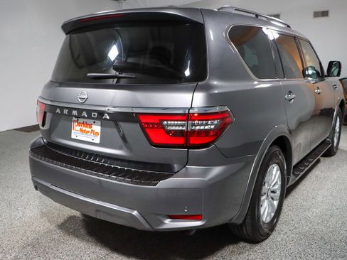 Used 2023 Nissan Armada SV image 7