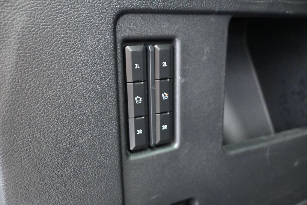 Used 2022 Lincoln Navigator L Reserve AWD/4WD image 28