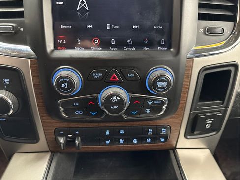 Used 2018 RAM 2500 Laramie w/ Convenience Group image 28