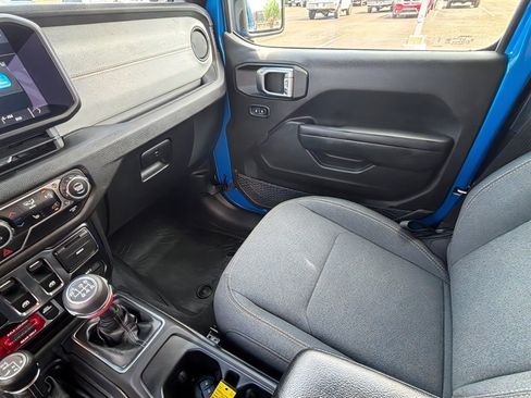 Used 2024 Jeep Wrangler Sport AWD/4WD image 20