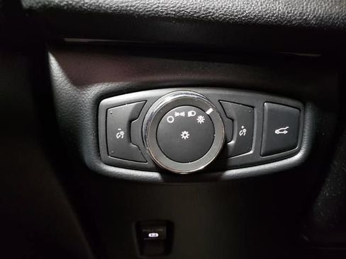Used 2016 Lincoln MKZ w/ Equipment Group 300A Reserve FWD image 25