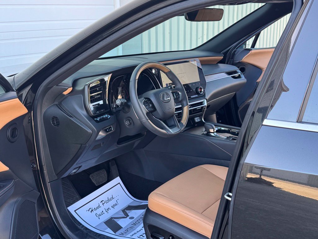 Used 2025 Lexus RX 350 Premium w/ Accessory Package (Z1) FWD image 20