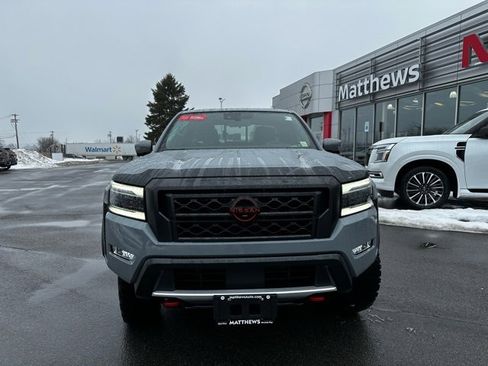 Used 2023 Nissan Frontier PRO-4X w/ Pro Convenience Package image 2