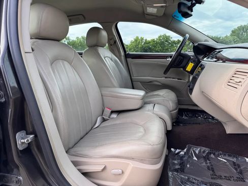 Used 2008 Buick Lucerne CXL w/ Chrome Appearance Package FWD image 6