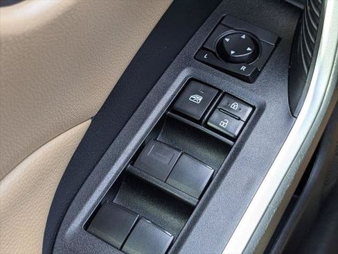 Certified 2021 Toyota RAV4 XLE w/ Convenience Package FWD image 23