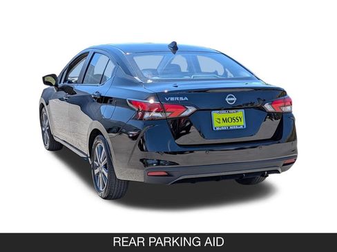 Used 2025 Nissan Versa SV FWD image 7