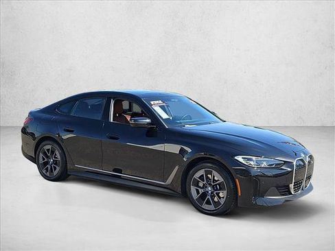 Certified 2023 BMW i4 eDrive35 RWD image 3