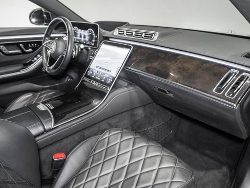 Used 2022 Mercedes-Benz S 580 4MATIC Sedan image 30