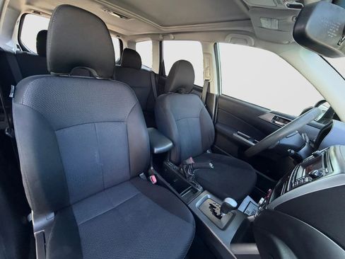Used 2013 Subaru Forester 2.5X Premium AWD/4WD image 21