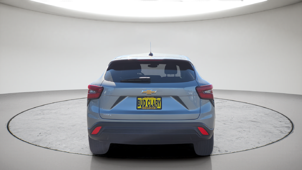 Used 2024 Chevrolet Trax LS FWD image 16