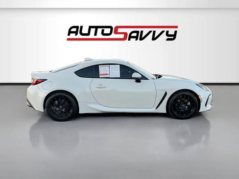 Used 2022 Subaru BRZ Limited RWD image 8