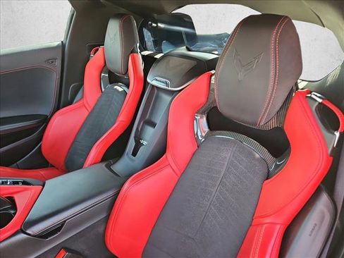Used 2022 Chevrolet Corvette Stingray Preferred Cpe w/ Z51 Performance Package RWD image 23