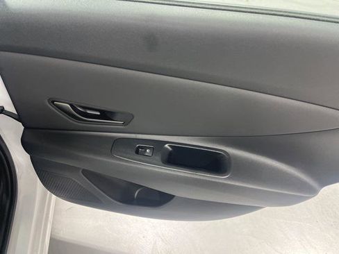 New 2025 Hyundai Elantra Sport image 25