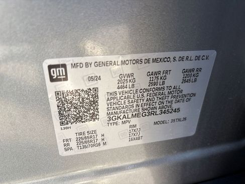 Used 2024 GMC Terrain SLE FWD image 29