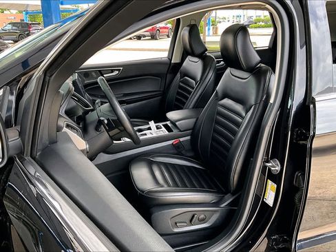 Used 2022 Ford Edge SEL w/ Convenience Package AWD/4WD image 8