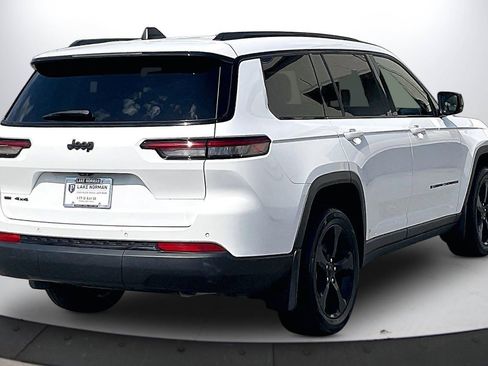 Certified 2023 Jeep Grand Cherokee L Laredo image 9