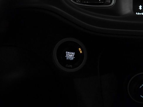 Used 2023 Dodge Charger SXT RWD image 22