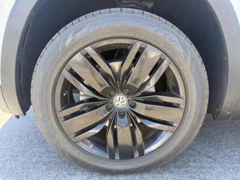Used 2019 Volkswagen Atlas SEL AWD/4WD image 9