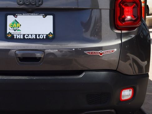 Used 2019 Jeep Renegade Trailhawk AWD/4WD image 20