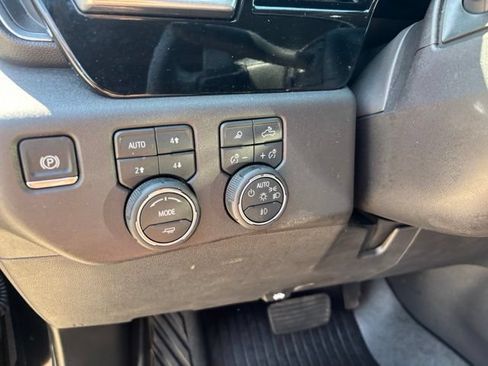 Used 2026 Chevrolet Silverado 1500 LT Trail Boss w/ Safety Package AWD/4WD image 21