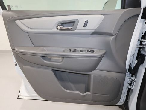 Used 2017 Chevrolet Traverse LT FWD image 12