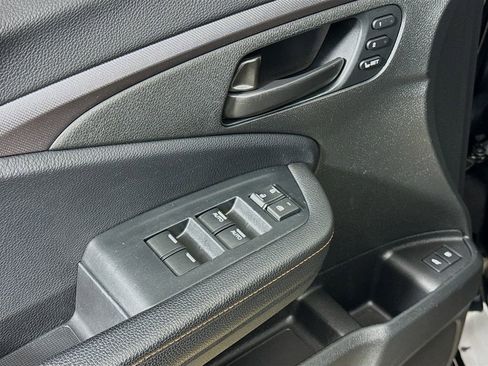 Used 2022 Honda Pilot TrailSport image 23