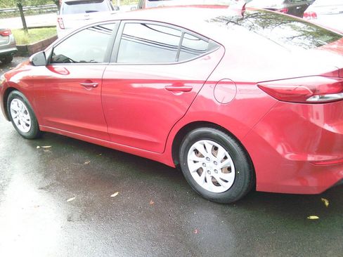 Used 2017 Hyundai Elantra SE image 6