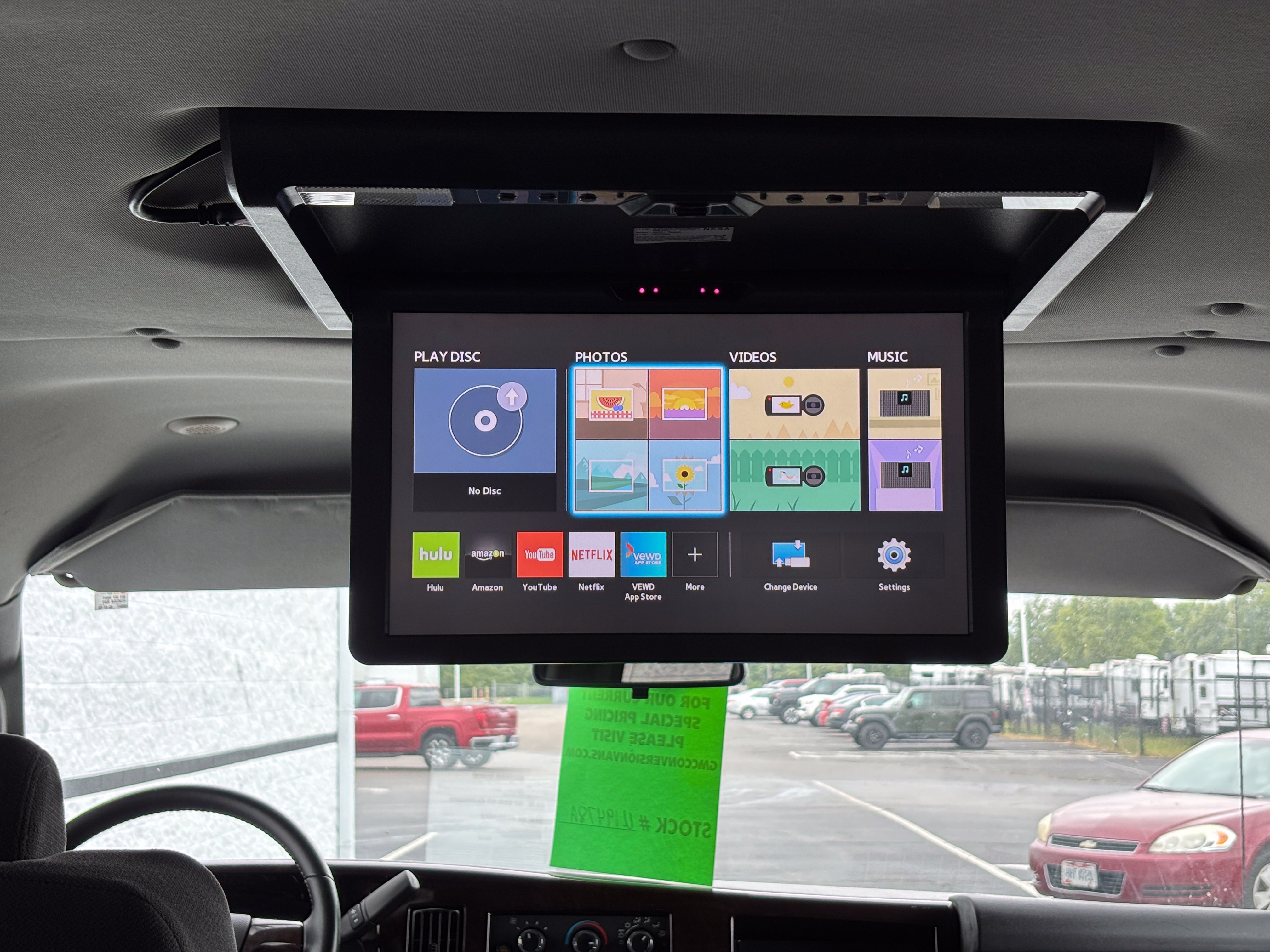 Used 2019 Chevrolet Express 2500 w/ Enhanced Convenience Package RWD image 4