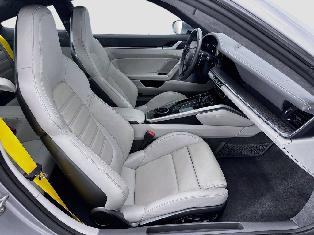 Certified 2022 Porsche 911 Turbo S AWD/4WD image 21