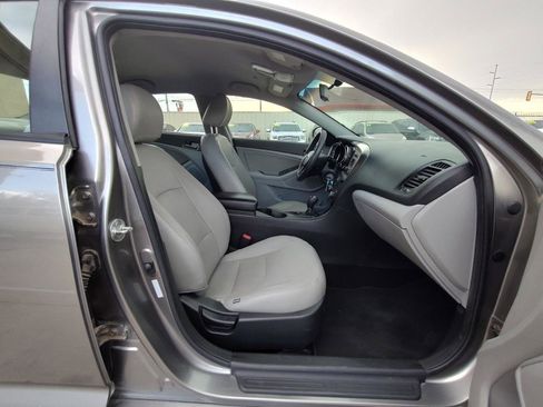 Used 2013 Kia Optima LX image 35