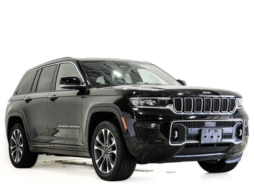 Used 2022 Jeep Grand Cherokee Overland w/ Luxury Tech Group IV AWD/4WD image 1