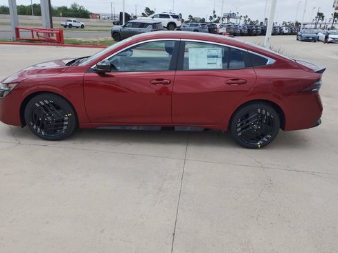 New 2026 Nissan Sentra SR w/ Floor Mat Package FWD image 16