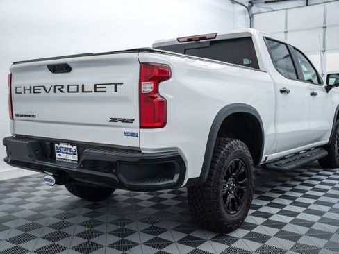 Used 2024 Chevrolet Silverado 1500 ZR2 w/ Technology Package AWD/4WD image 7