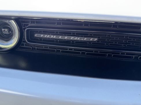 Used 2018 Dodge Challenger R/T Plus RWD image 41