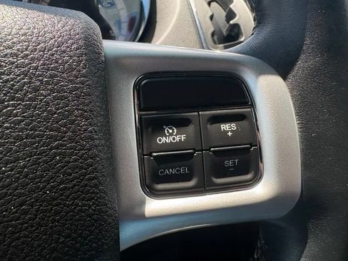 Used 2017 Dodge Grand Caravan GT FWD image 26