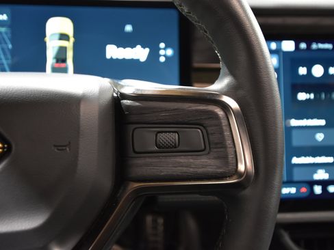 Used 2022 Rivian R1T Adventure image 22