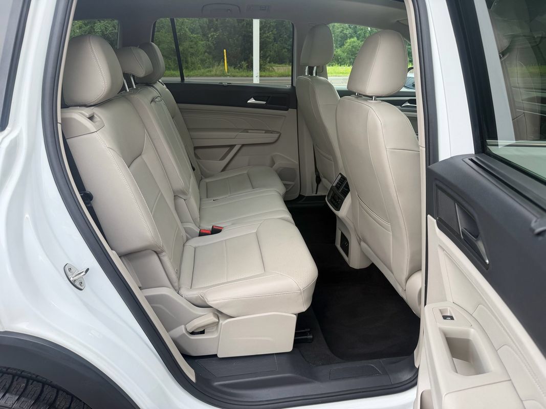 Used 2021 Volkswagen Atlas SE AWD/4WD image 34
