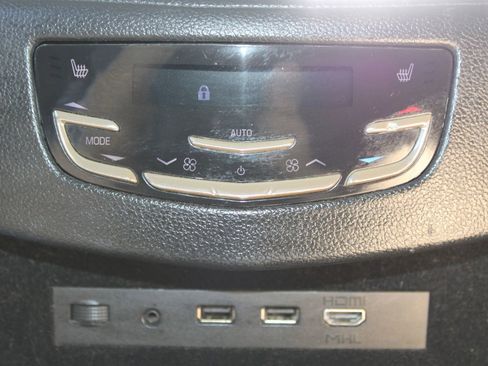 Used 2017 Cadillac Escalade ESV Premium Luxury w/ LPO, Radiant Package image 40