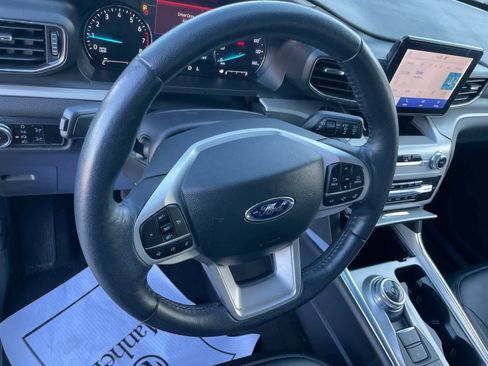 Certified 2023 Ford Explorer XLT w/ Equipment Group 202A image 13