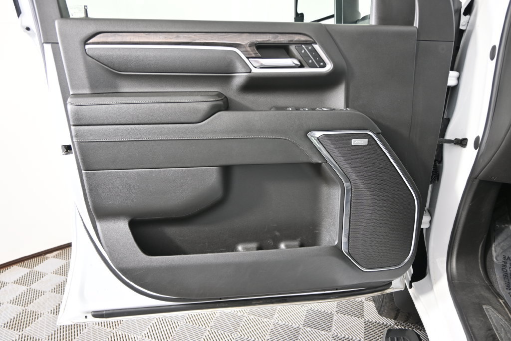 Used 2024 Chevrolet Silverado 2500 LTZ w/ LTZ Plus Package AWD/4WD image 18