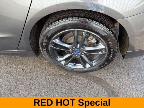 Used 2018 Ford Fusion SE image 43