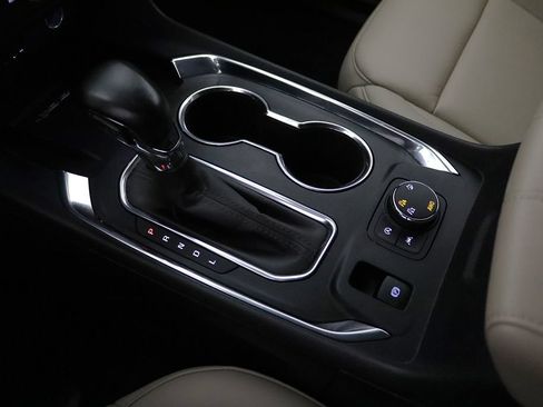 Certified 2023 Chevrolet Traverse LT AWD/4WD image 27